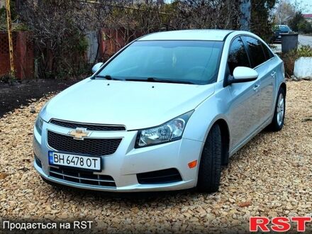 Шевроле Круз 2013 в Березовке на Automoto.ua Серый Шевроле Круз, объемом двигателя 2 л и пробегом 185 тыс. км за 7000 $, фото 1 на Automoto.ua