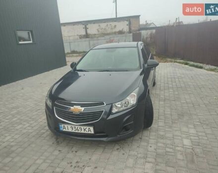 Серый Шевроле Круз, объемом двигателя 1.8 л и пробегом 233 тыс. км за 6200 $, фото 1 на Automoto.ua