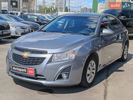 Шевроле Круз 2013 в Харькове на Automoto.ua Серый Шевроле Круз, объемом двигателя 1.6 л и пробегом 272 тыс. км за 6940 $, фото 1 на Automoto.ua