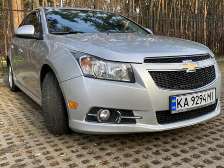 Серый Шевроле Круз, объемом двигателя 1.36 л и пробегом 115 тыс. км за 8500 $, фото 1 на Automoto.ua