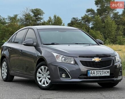 Серый Шевроле Круз, объемом двигателя 1.8 л и пробегом 120 тыс. км за 8500 $, фото 1 на Automoto.ua
