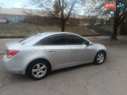 Серый Шевроле Круз, объемом двигателя 1.4 л и пробегом 86 тыс. км за 7200 $, фото 1 на Automoto.ua