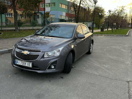 Серый Шевроле Круз, объемом двигателя 1.8 л и пробегом 165 тыс. км за 7800 $, фото 1 на Automoto.ua