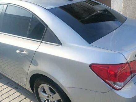 Серый Шевроле Круз, объемом двигателя 1.4 л и пробегом 191 тыс. км за 8000 $, фото 1 на Automoto.ua