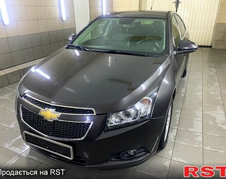 Серый Шевроле Круз, объемом двигателя 1.4 л и пробегом 130 тыс. км за 9500 $, фото 1 на Automoto.ua