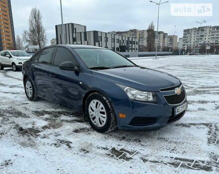 Синий Шевроле Круз, объемом двигателя 1.8 л и пробегом 200 тыс. км за 7100 $, фото 1 на Automoto.ua