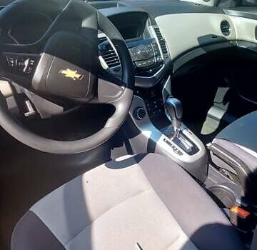 Синий Шевроле Круз, объемом двигателя 1.8 л и пробегом 200 тыс. км за 7100 $, фото 29 на Automoto.ua