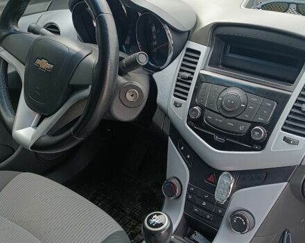 Синій Шевроле Круз, об'ємом двигуна 1.6 л та пробігом 248 тис. км за 6600 $, фото 4 на Automoto.ua