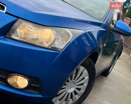 Синій Шевроле Круз, об'ємом двигуна 1.8 л та пробігом 310 тис. км за 6300 $, фото 4 на Automoto.ua