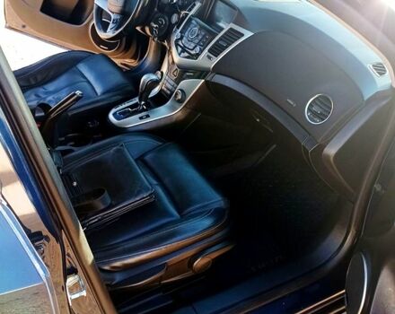 Синий Шевроле Круз, объемом двигателя 1.4 л и пробегом 181 тыс. км за 5500 $, фото 12 на Automoto.ua