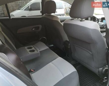 Синий Шевроле Круз, объемом двигателя 1.8 л и пробегом 175 тыс. км за 5600 $, фото 29 на Automoto.ua