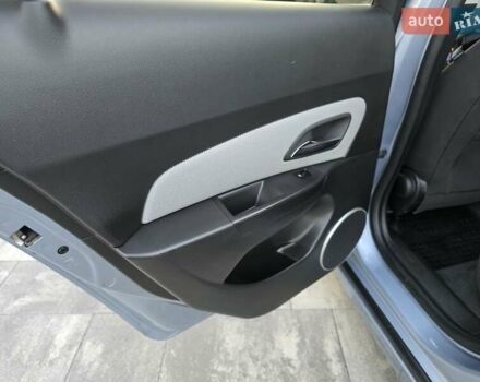 Синий Шевроле Круз, объемом двигателя 2 л и пробегом 127 тыс. км за 6950 $, фото 18 на Automoto.ua