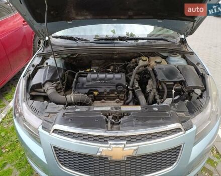 Синий Шевроле Круз, объемом двигателя 1.4 л и пробегом 175 тыс. км за 6200 $, фото 4 на Automoto.ua