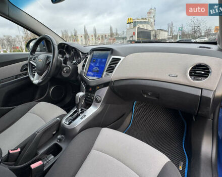 Синій Шевроле Круз, об'ємом двигуна 1.99 л та пробігом 160 тис. км за 8900 $, фото 9 на Automoto.ua