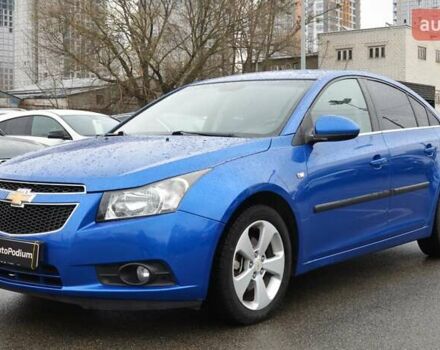 Синий Шевроле Круз, объемом двигателя 2 л и пробегом 160 тыс. км за 8999 $, фото 2 на Automoto.ua