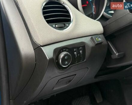 Синий Шевроле Круз, объемом двигателя 1.6 л и пробегом 155 тыс. км за 8700 $, фото 9 на Automoto.ua