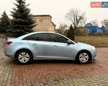 Синий Шевроле Круз, объемом двигателя 1.8 л и пробегом 249 тыс. км за 6600 $, фото 19 на Automoto.ua