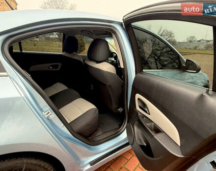 Синий Шевроле Круз, объемом двигателя 1.8 л и пробегом 249 тыс. км за 6300 $, фото 29 на Automoto.ua