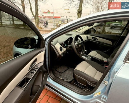 Синий Шевроле Круз, объемом двигателя 1.8 л и пробегом 249 тыс. км за 6600 $, фото 30 на Automoto.ua