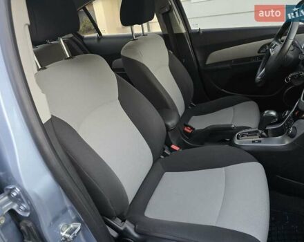 Синий Шевроле Круз, объемом двигателя 2 л и пробегом 127 тыс. км за 6950 $, фото 25 на Automoto.ua