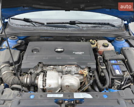 Синий Шевроле Круз, объемом двигателя 2 л и пробегом 160 тыс. км за 8999 $, фото 34 на Automoto.ua