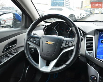 Синий Шевроле Круз, объемом двигателя 2 л и пробегом 160 тыс. км за 8999 $, фото 26 на Automoto.ua