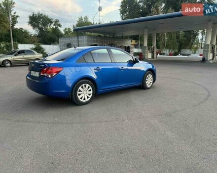 Синий Шевроле Круз, объемом двигателя 1.8 л и пробегом 127 тыс. км за 7500 $, фото 4 на Automoto.ua