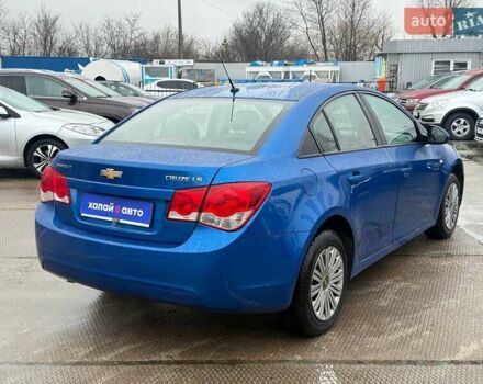 Синий Шевроле Круз, объемом двигателя 1.6 л и пробегом 155 тыс. км за 8700 $, фото 4 на Automoto.ua