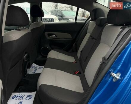 Синий Шевроле Круз, объемом двигателя 1.6 л и пробегом 155 тыс. км за 8700 $, фото 15 на Automoto.ua