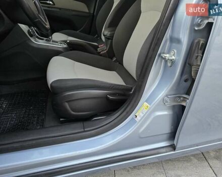 Синий Шевроле Круз, объемом двигателя 2 л и пробегом 127 тыс. км за 6950 $, фото 14 на Automoto.ua