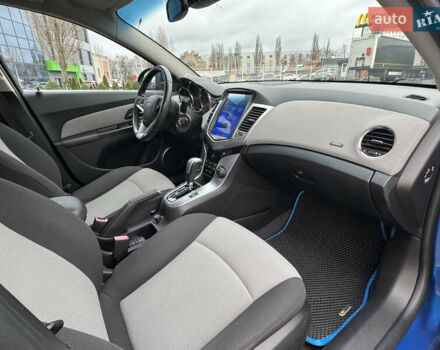 Синій Шевроле Круз, об'ємом двигуна 1.99 л та пробігом 160 тис. км за 8900 $, фото 15 на Automoto.ua