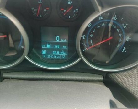 Синий Шевроле Круз, объемом двигателя 1.4 л и пробегом 255 тыс. км за 6500 $, фото 12 на Automoto.ua