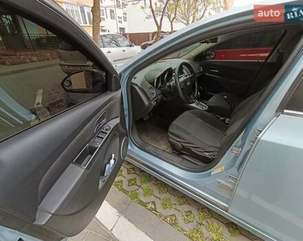 Синий Шевроле Круз, объемом двигателя 1.4 л и пробегом 175 тыс. км за 6200 $, фото 6 на Automoto.ua