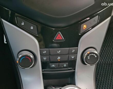 Синий Шевроле Круз, объемом двигателя 1.6 л и пробегом 161 тыс. км за 6850 $, фото 24 на Automoto.ua