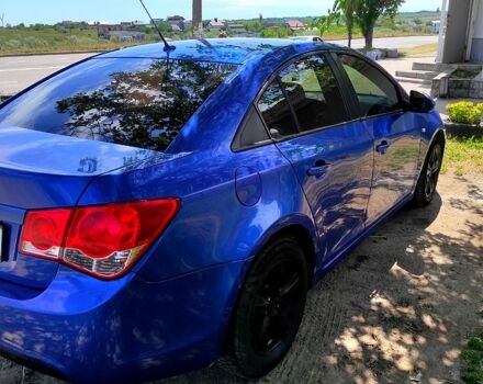 Синий Шевроле Круз, объемом двигателя 1.6 л и пробегом 294 тыс. км за 6900 $, фото 3 на Automoto.ua