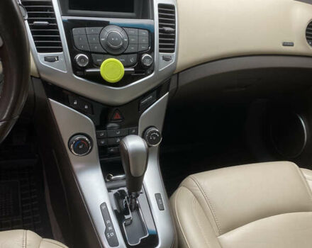 Синий Шевроле Круз, объемом двигателя 1.36 л и пробегом 123 тыс. км за 7500 $, фото 4 на Automoto.ua