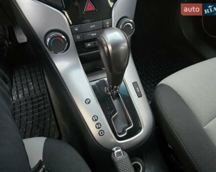 Синий Шевроле Круз, объемом двигателя 2 л и пробегом 127 тыс. км за 6950 $, фото 17 на Automoto.ua