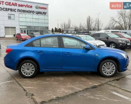 Синий Шевроле Круз, объемом двигателя 1.6 л и пробегом 155 тыс. км за 8700 $, фото 3 на Automoto.ua