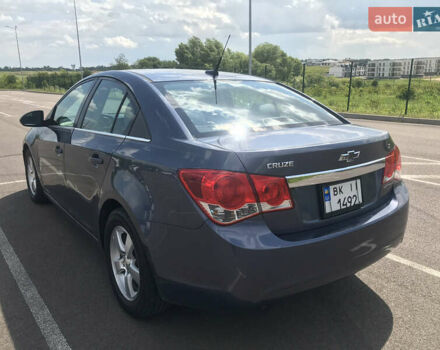 Синий Шевроле Круз, объемом двигателя 1.4 л и пробегом 230 тыс. км за 7500 $, фото 9 на Automoto.ua
