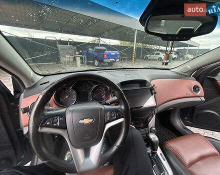 Синий Шевроле Круз, объемом двигателя 1.36 л и пробегом 280 тыс. км за 6500 $, фото 17 на Automoto.ua