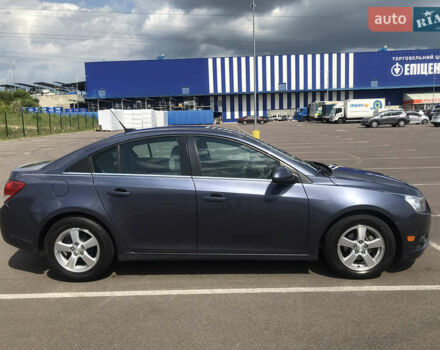 Синий Шевроле Круз, объемом двигателя 1.4 л и пробегом 230 тыс. км за 7500 $, фото 5 на Automoto.ua