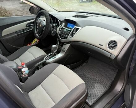 Синий Шевроле Круз, объемом двигателя 1.8 л и пробегом 212 тыс. км за 5600 $, фото 5 на Automoto.ua