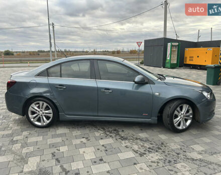 Синий Шевроле Круз, объемом двигателя 1.36 л и пробегом 280 тыс. км за 6500 $, фото 9 на Automoto.ua