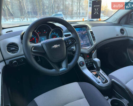 Синий Шевроле Круз, объемом двигателя 1.8 л и пробегом 258 тыс. км за 5699 $, фото 8 на Automoto.ua