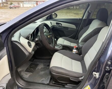 Синий Шевроле Круз, объемом двигателя 1.8 л и пробегом 212 тыс. км за 5600 $, фото 6 на Automoto.ua