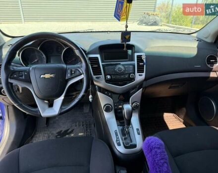 Синий Шевроле Круз, объемом двигателя 1.36 л и пробегом 185 тыс. км за 5700 $, фото 8 на Automoto.ua