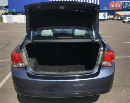 Синий Шевроле Круз, объемом двигателя 1.4 л и пробегом 230 тыс. км за 7500 $, фото 23 на Automoto.ua