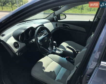 Синий Шевроле Круз, объемом двигателя 1.4 л и пробегом 230 тыс. км за 7500 $, фото 17 на Automoto.ua