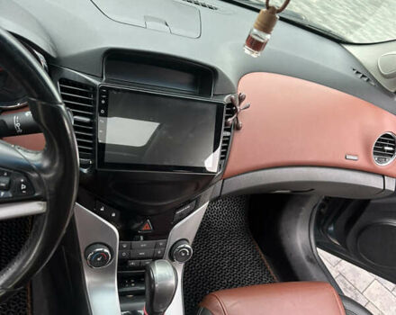 Синий Шевроле Круз, объемом двигателя 1.36 л и пробегом 280 тыс. км за 6500 $, фото 19 на Automoto.ua