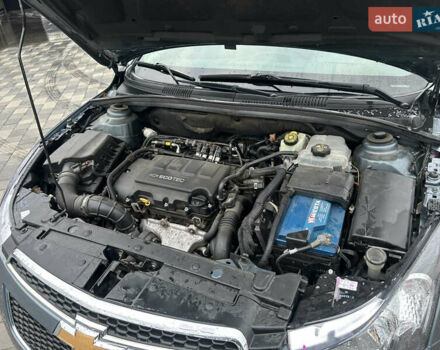 Синий Шевроле Круз, объемом двигателя 1.36 л и пробегом 280 тыс. км за 6500 $, фото 23 на Automoto.ua